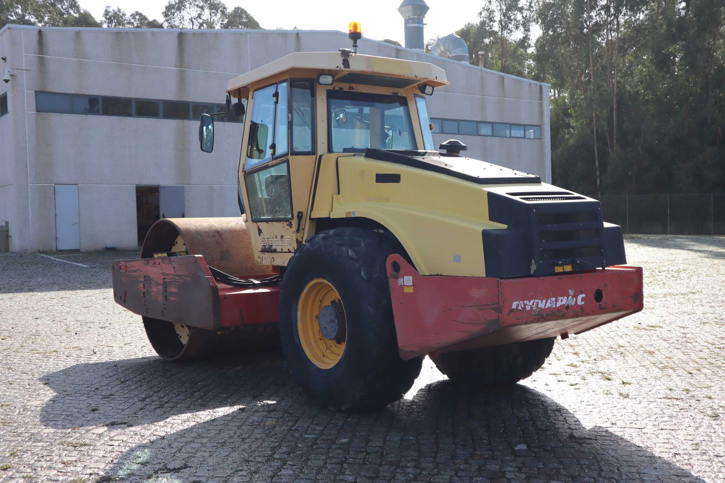 2004 Dynapac CA602D Compactador Solos