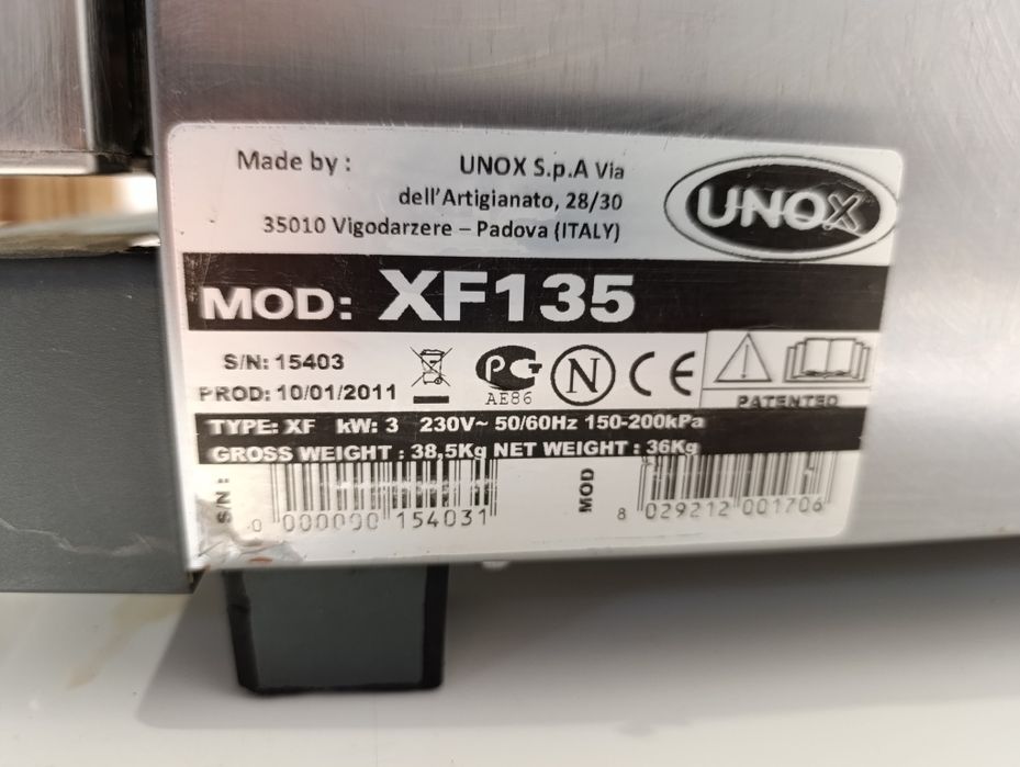 Piec konwekcyjno-parowy Unox XF 135.