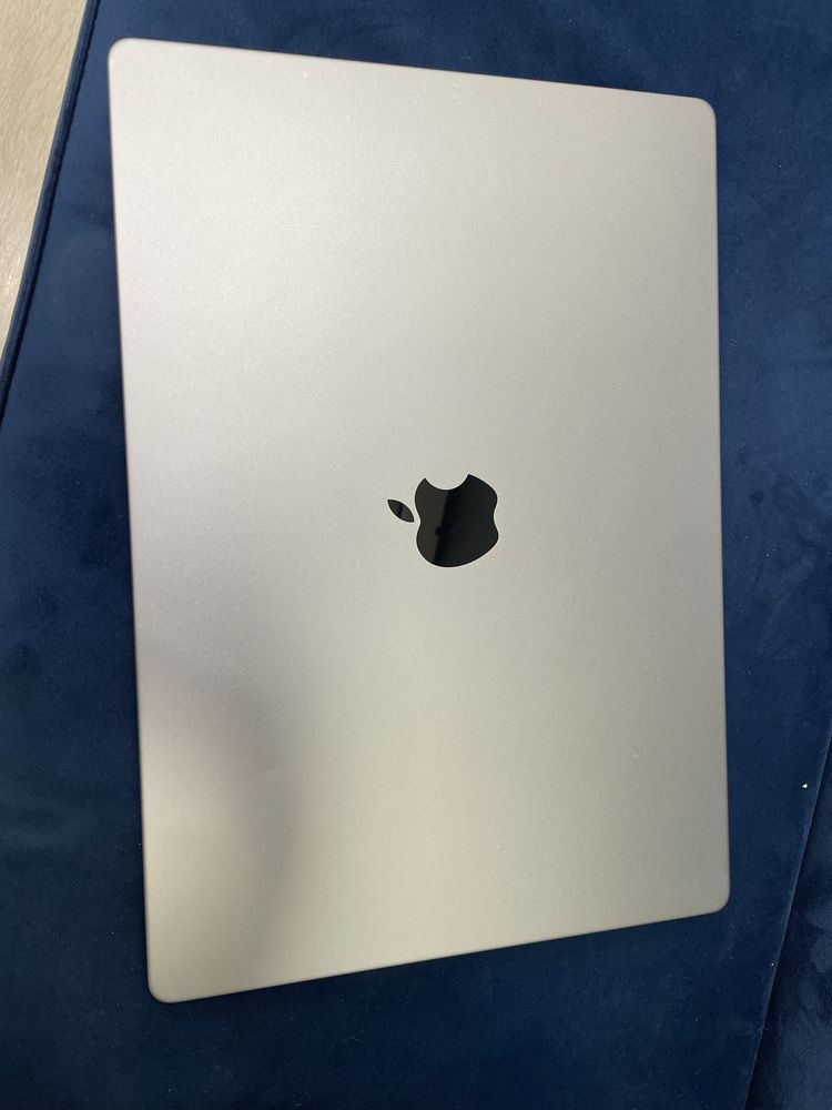 Mac Book a2485 M1pro ram 16 SSd 500