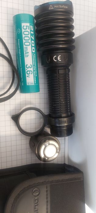 Taktyczna latarka OLIGHT Warrior X3 2500 lumenów