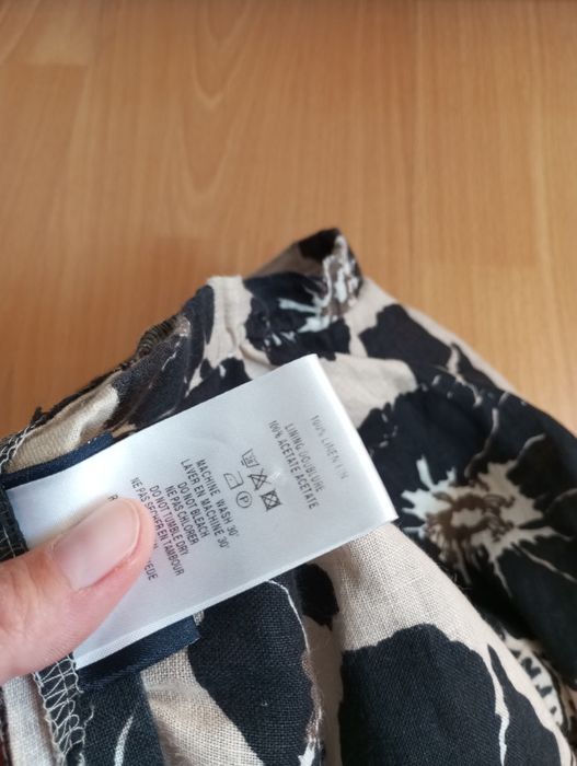 Spódnica w kwiaty z lnu rozmiar M