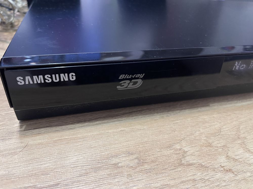 Kino domowe SAMSUNG HT-F4200