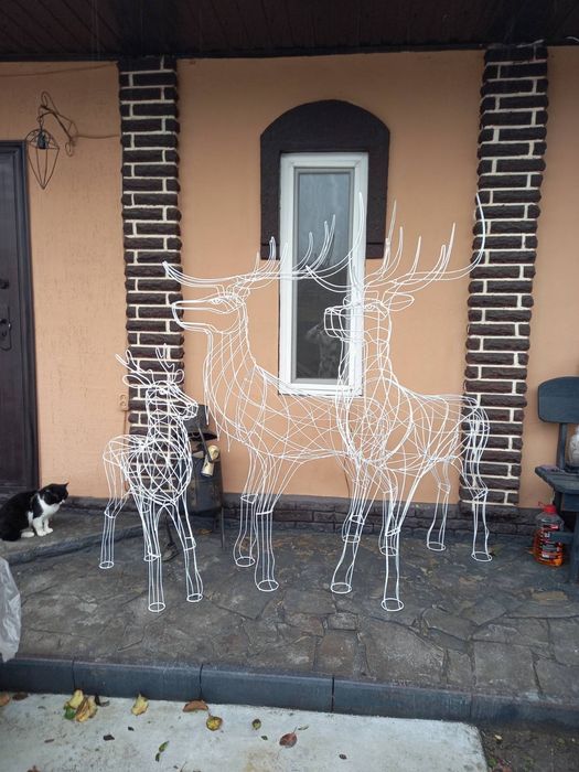 Новогодний олень новорічний олень светящійся подарунки подарки гирлян