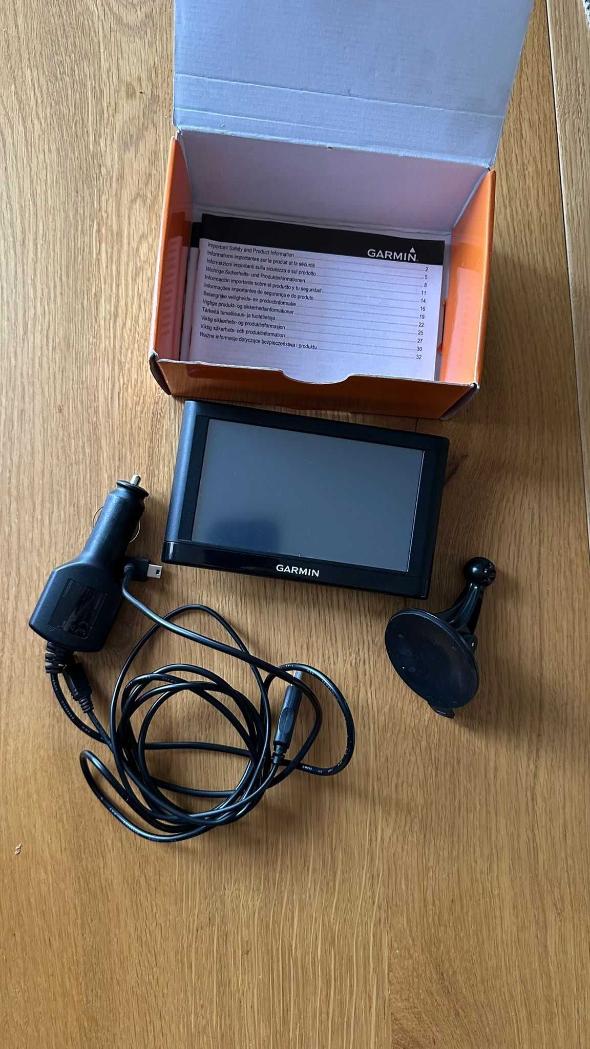 Garmin Nuvi 56LM nawigacja gps do samochodu zestaw