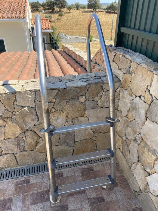 Escada piscina usada