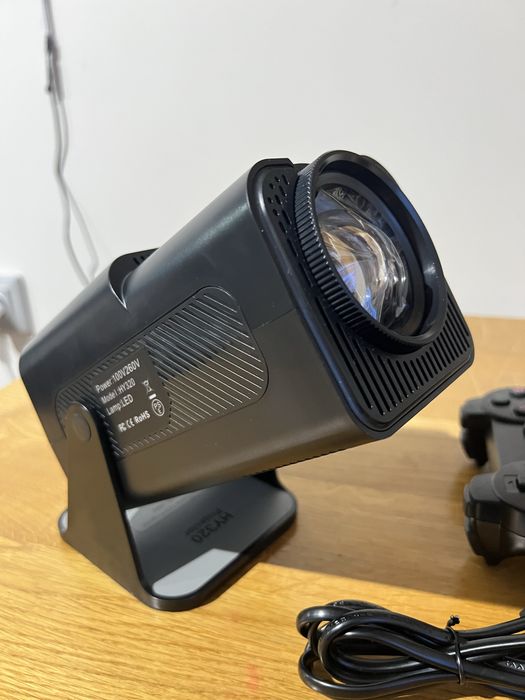 Проектор (HY320 PRO) з іграми та джойстиками Android 11