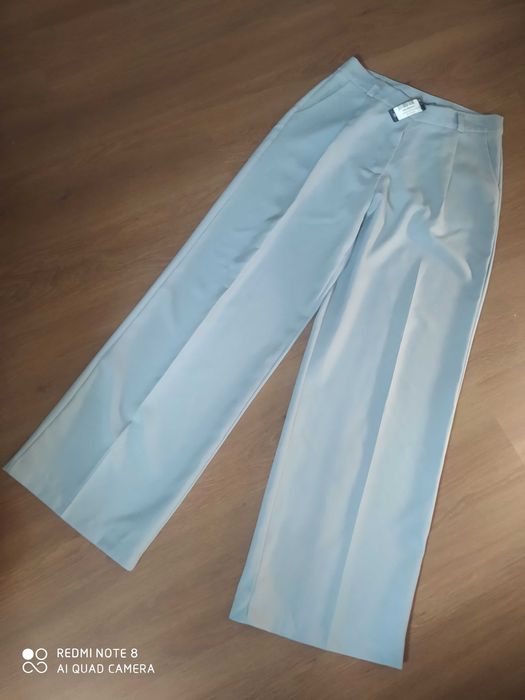 Широкі брюки палаццо