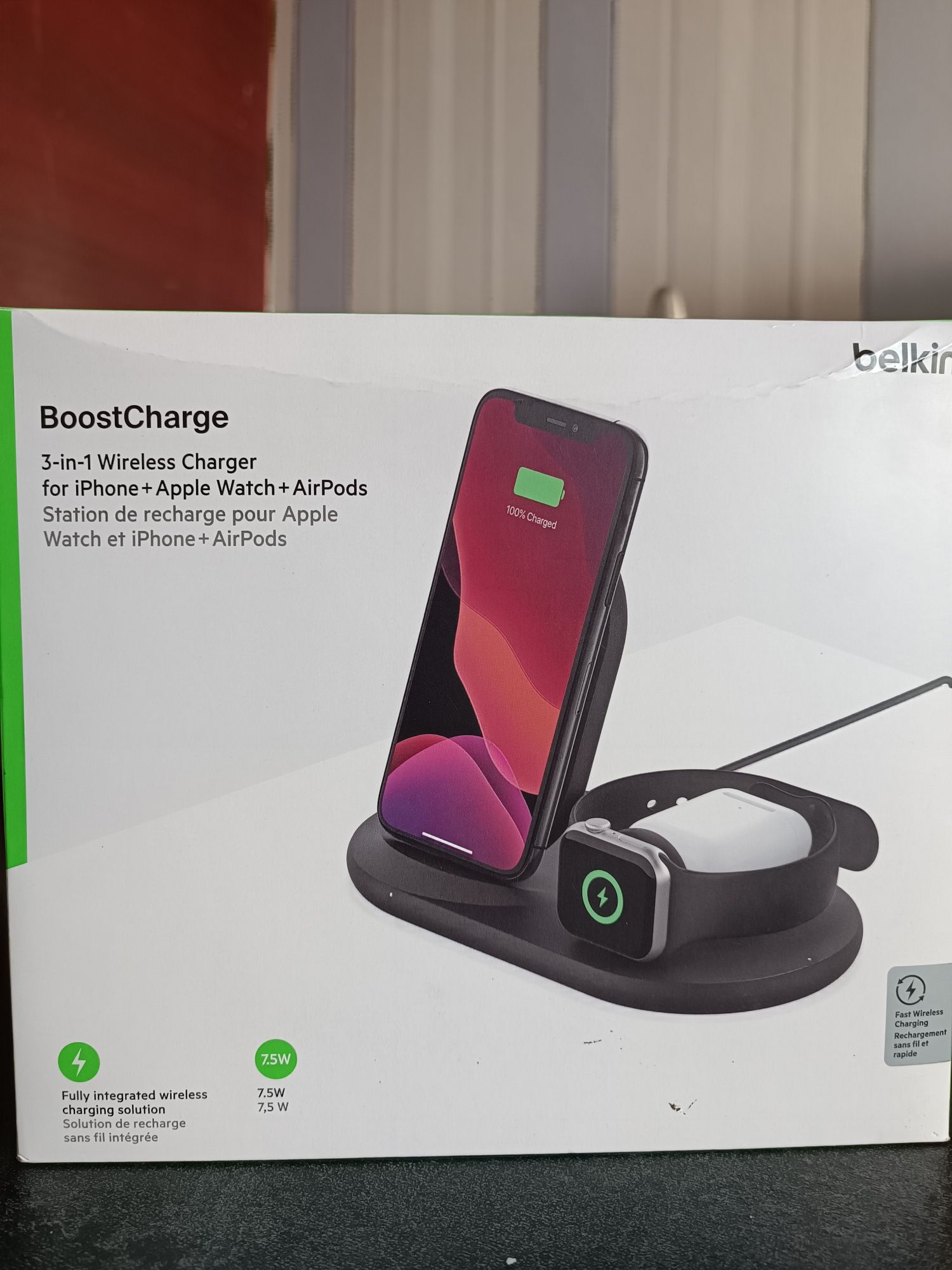Бездротовий зарядний пристрій Belkin 3-in-1 Wireless Pad/Stand/Apple W