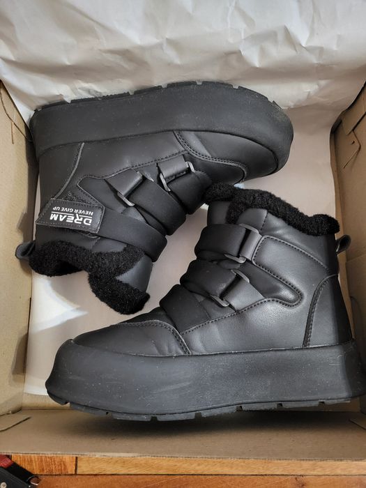 Зимние ботинки  на девочку