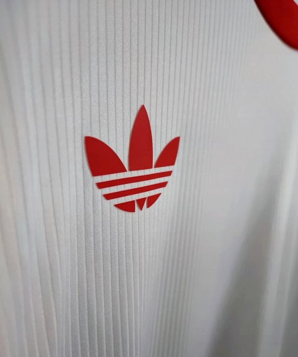 Camisola retro Benfica 2025/26 - tamanho L