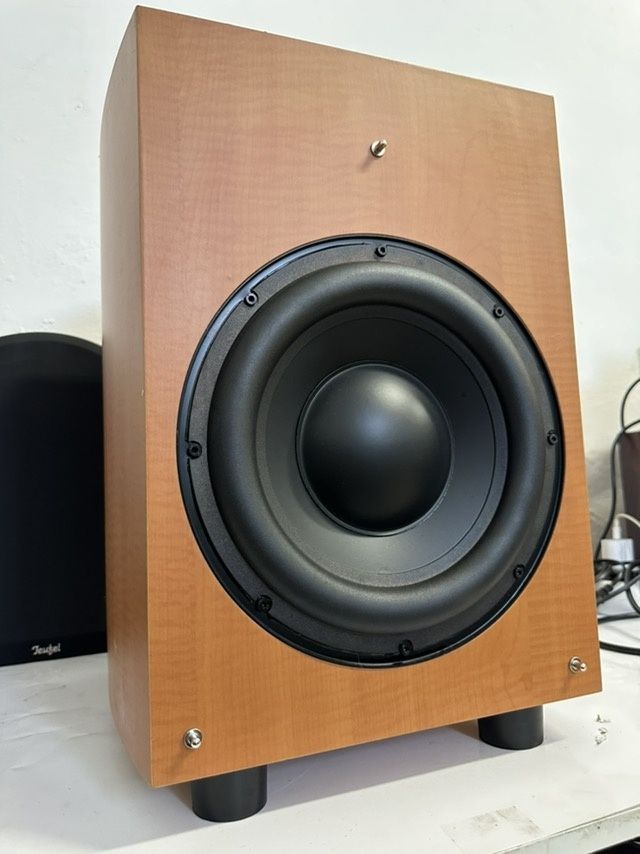 16 kg,! Subwoofer aktywny Concept R, 200 watt