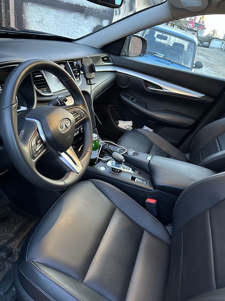 Infiniti QX50 LUXE 2021