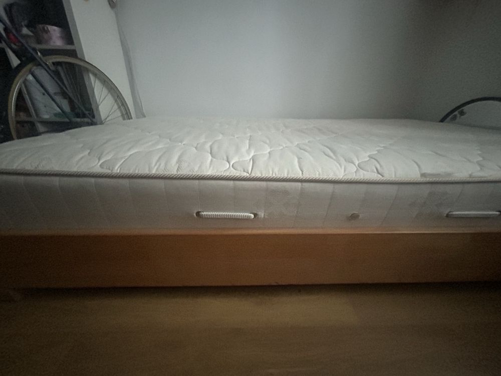 Lóżko drewniane z materacem rama łóżka materac gruby