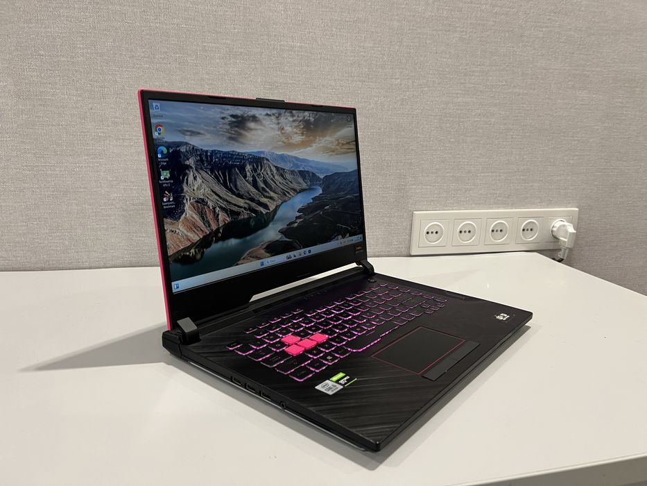 Игровой Asus ROG STRIX G512 - 15" 144Hz/ i5/ 16Gb/SSD 512/GTX 1650 Ti