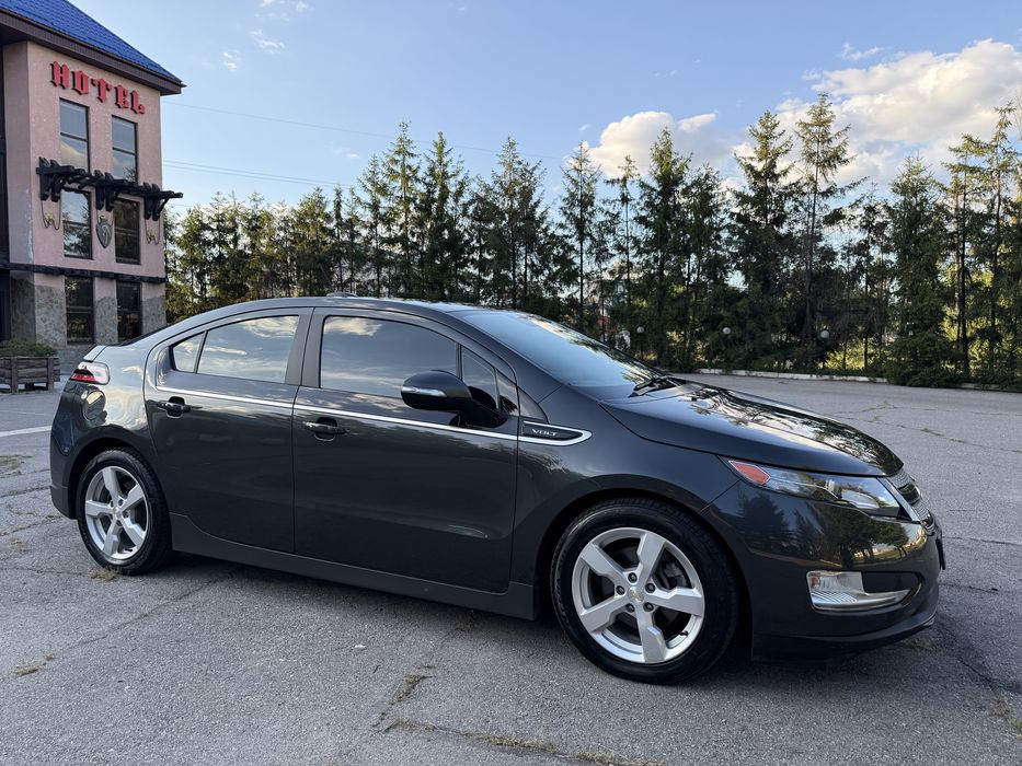Продам Chevrolet Volt Шевроле вольт 2015 в гарному стані