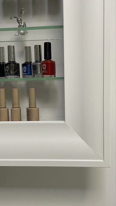 Поличка для гель лаків, вітрина