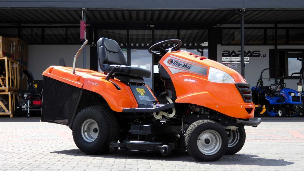 Traktorek kosiarka Oleo-Mac OM105J/22H B&S 2 Cylindry (250701.5) Baras