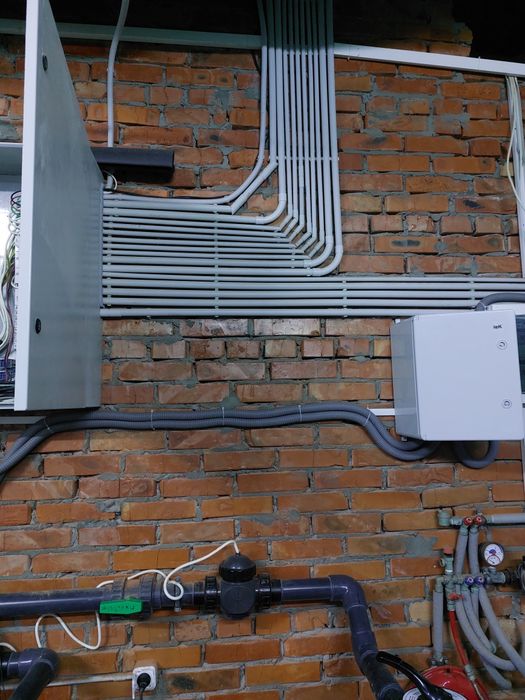 Професійний монтаж інверторів, генераторів, сонячних панелей