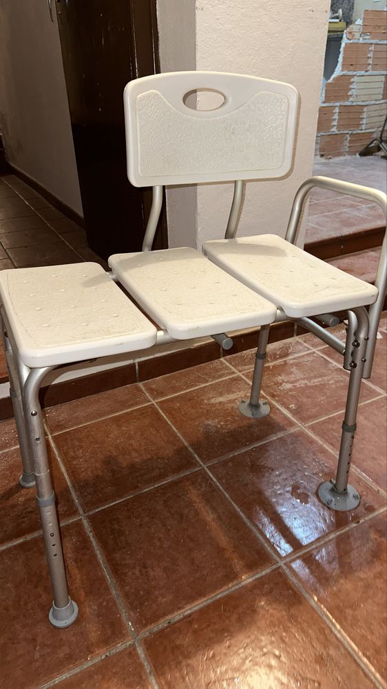 Alteador de Sanita e Banco de duche
