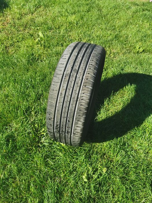 Opona Continental ContiSportContract 5 215/55/17 94V OLX53