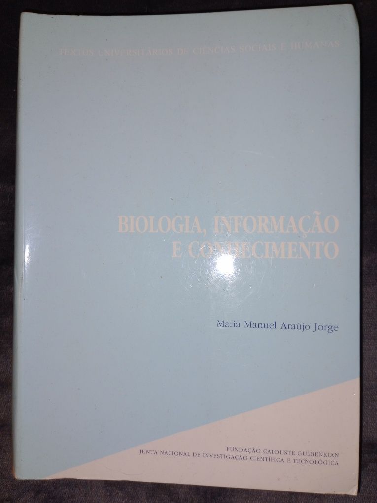 Livro universitário de ciências sociais e humanas