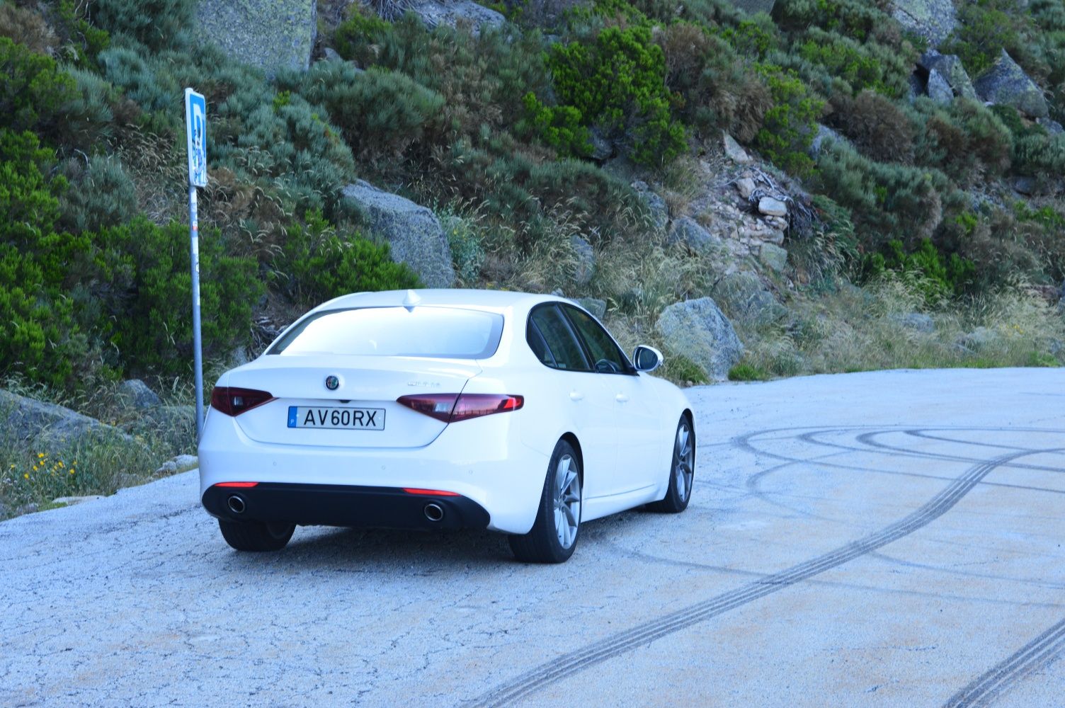 Alfa Romeo Giulia 2.2 180 cv