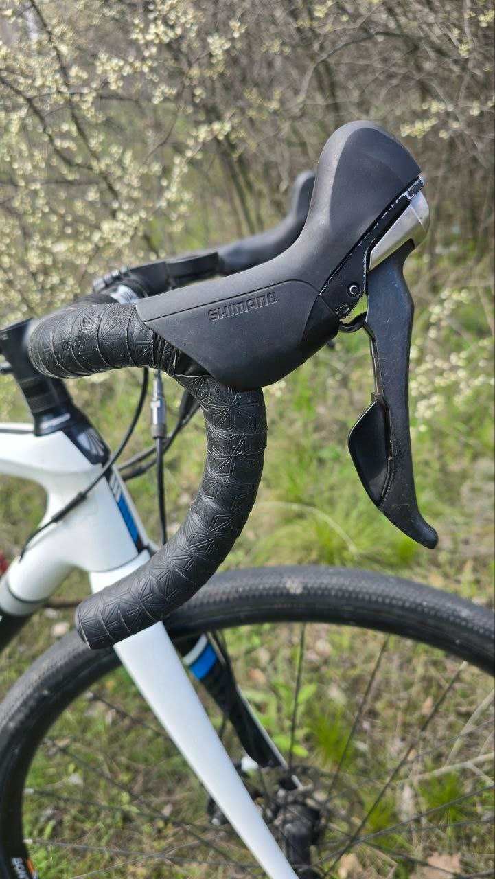 Карбоновий гравел Trek Boone 5