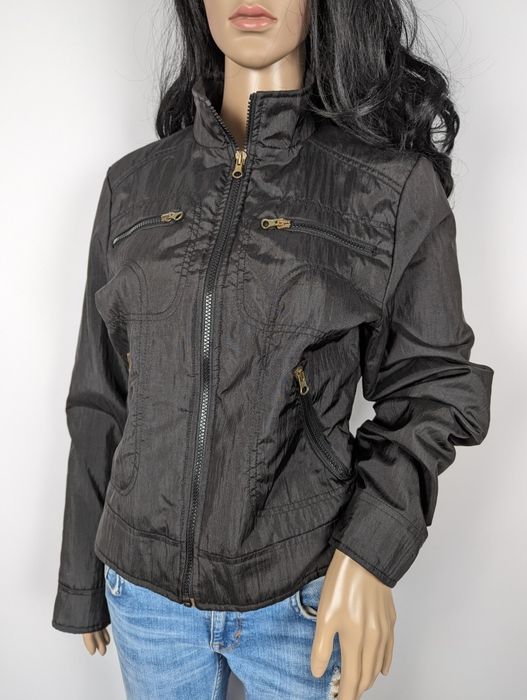 Czarna lekka kurtka damska przejściowa wiatrówka z kieszonkami ClydeM