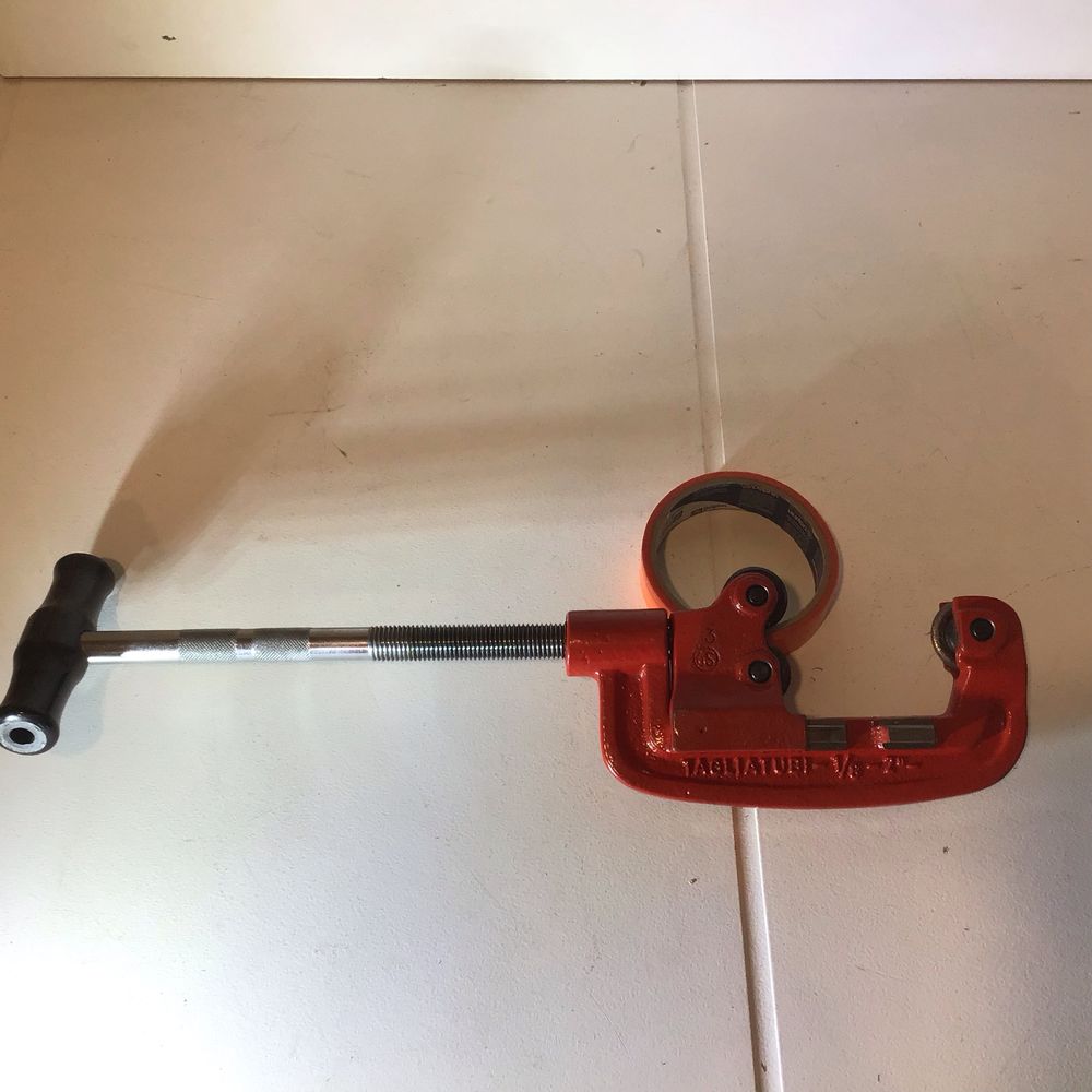 Obcinak do rur 1/8- 2 cale Tagliatubi