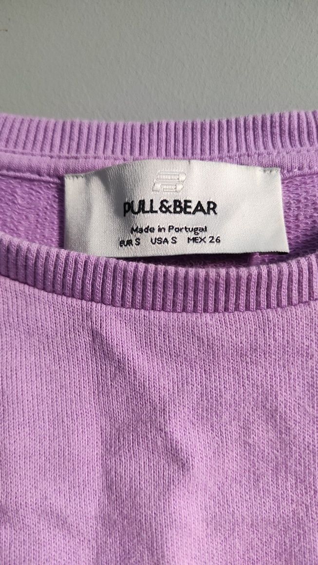 Fioletowy sweter z bufiastymi rękawami PULL&BEAR S