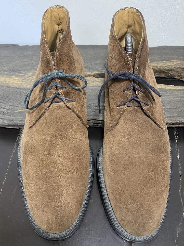 Tod's Brown Suede Chukka Boots