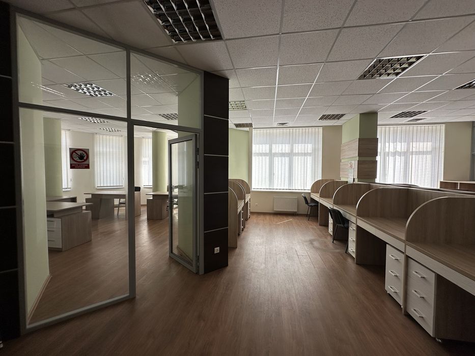 Оренда офісу з меблями, 240 метрів, дмитрівська 75, лукьянівка