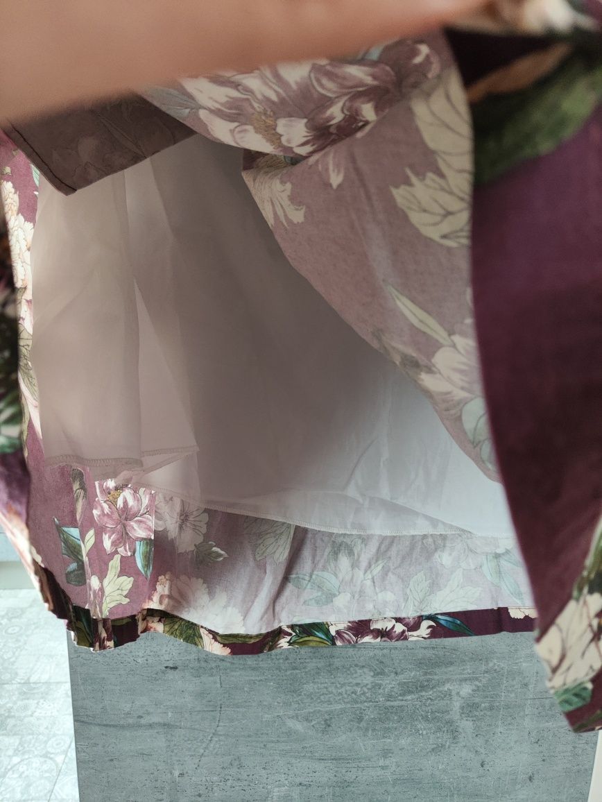 Bordowa spódnica Stradivarius M 38 kwiaty kieszenie