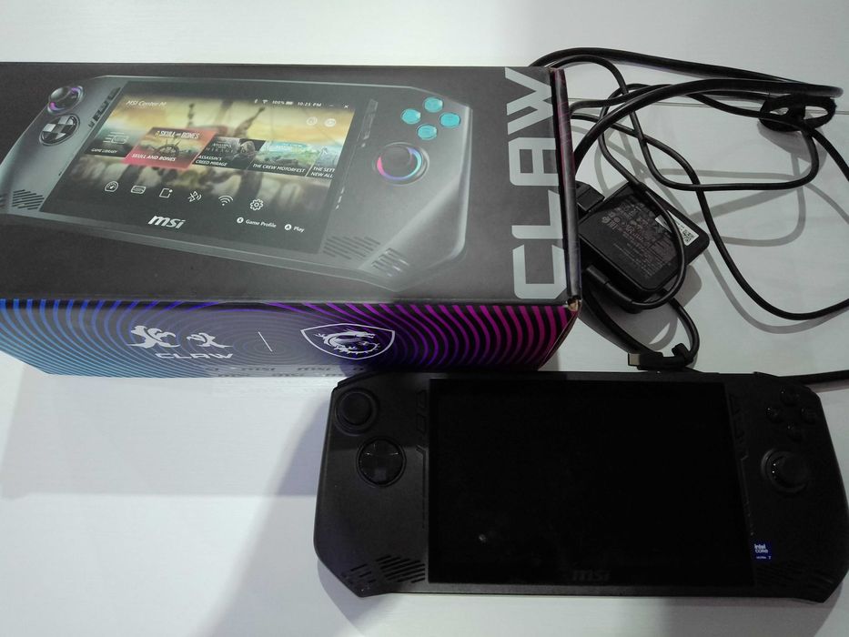 Handheld MSI CLAW 064PL i7