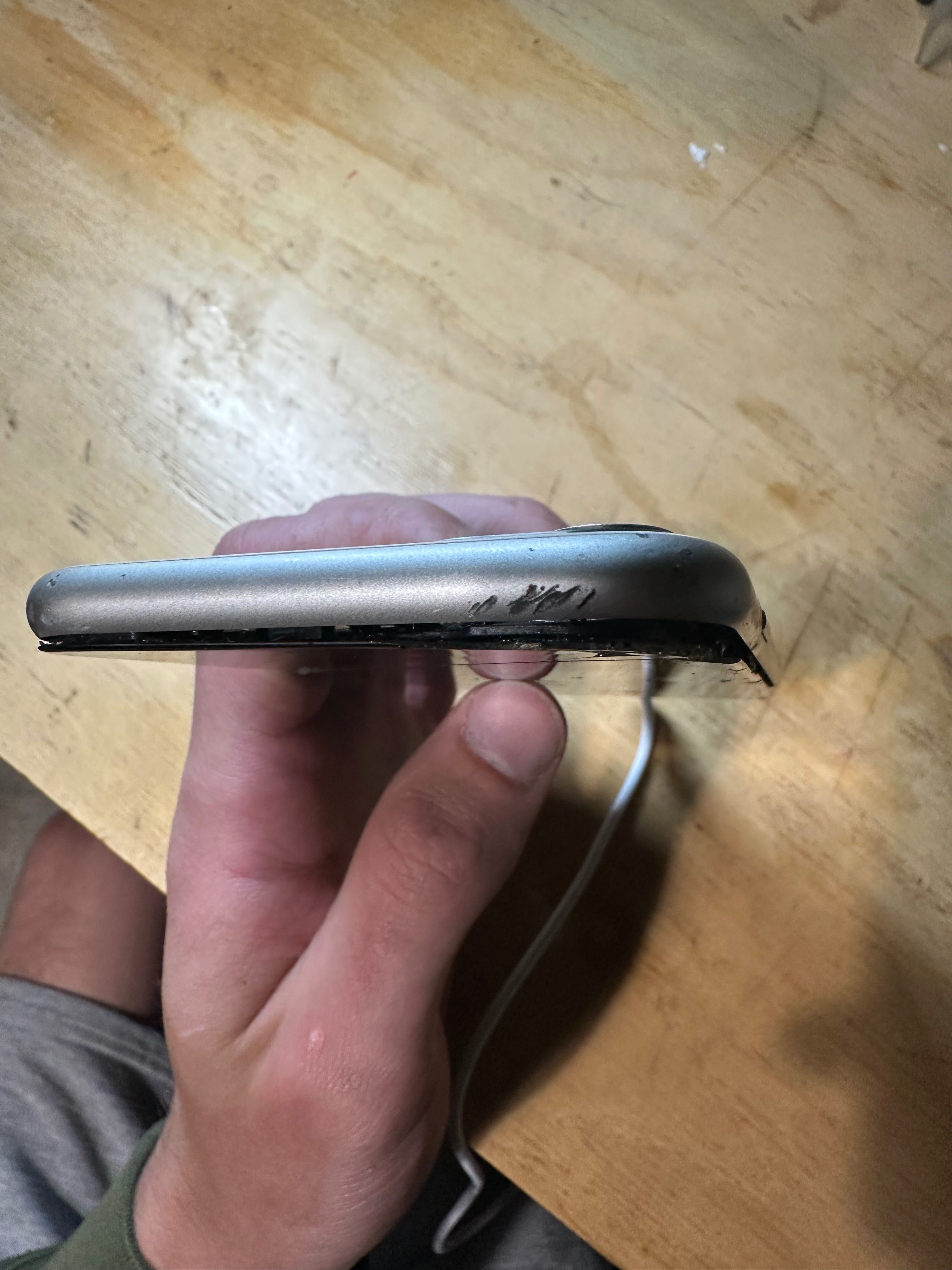 iPhone 11 під ремонт