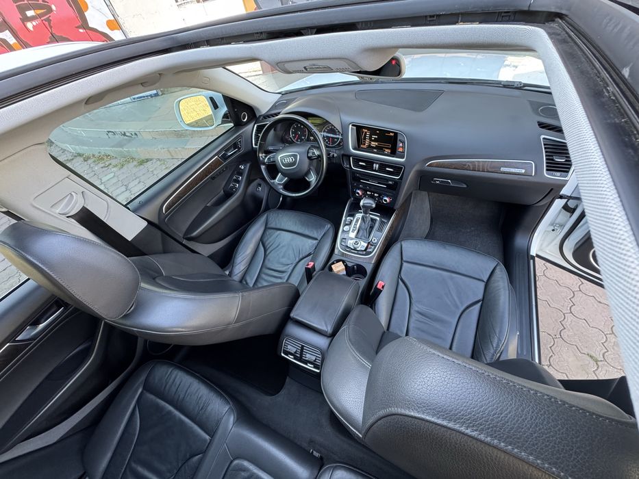Audi Q5 2015 /рідна фарба\