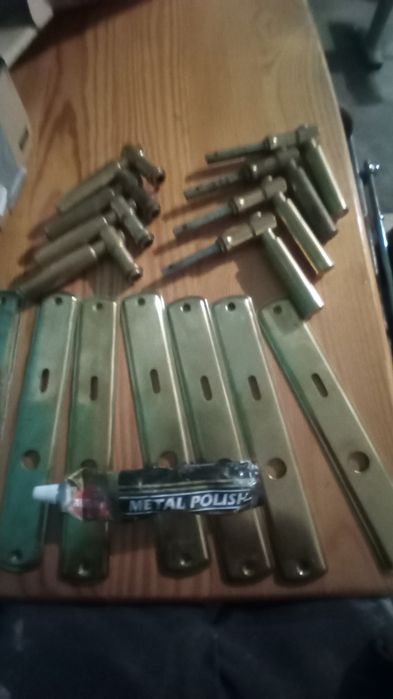 Klamki mosiężne z szyldami