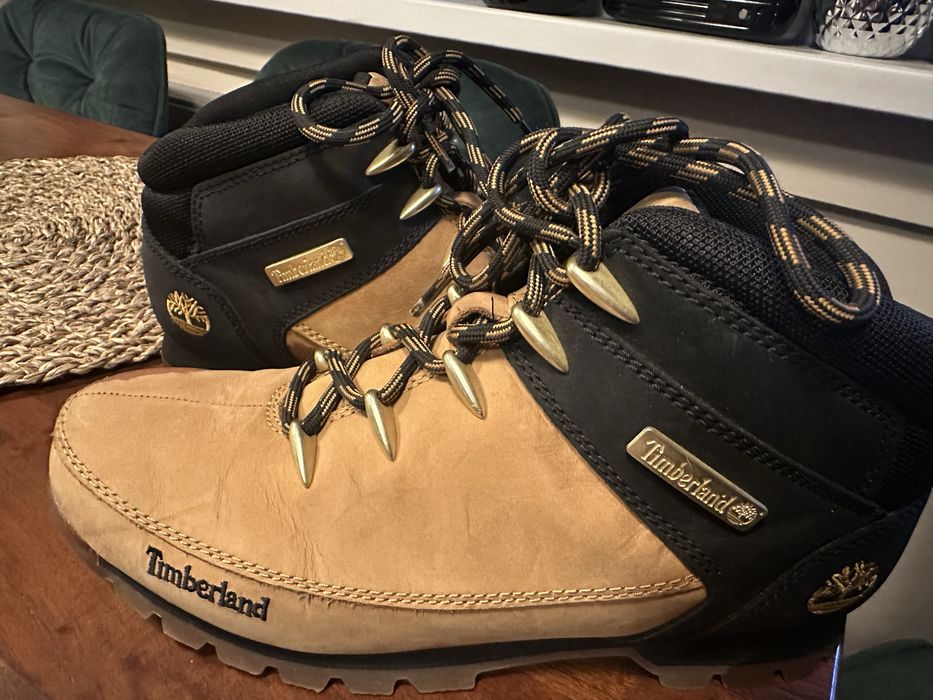 Sprzedam zimowe buty chłopięce Timberland rozmiar 42
