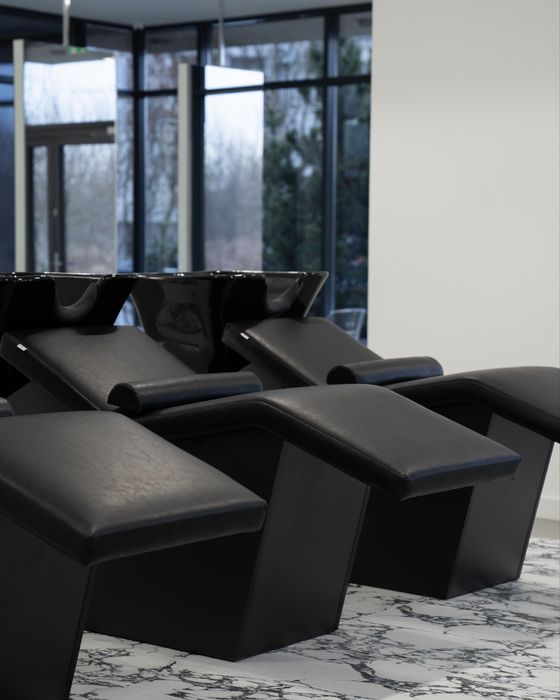 Nowoczesna przestrzeń/sala szkoleniowa do wynajęcia dla branży beauty.