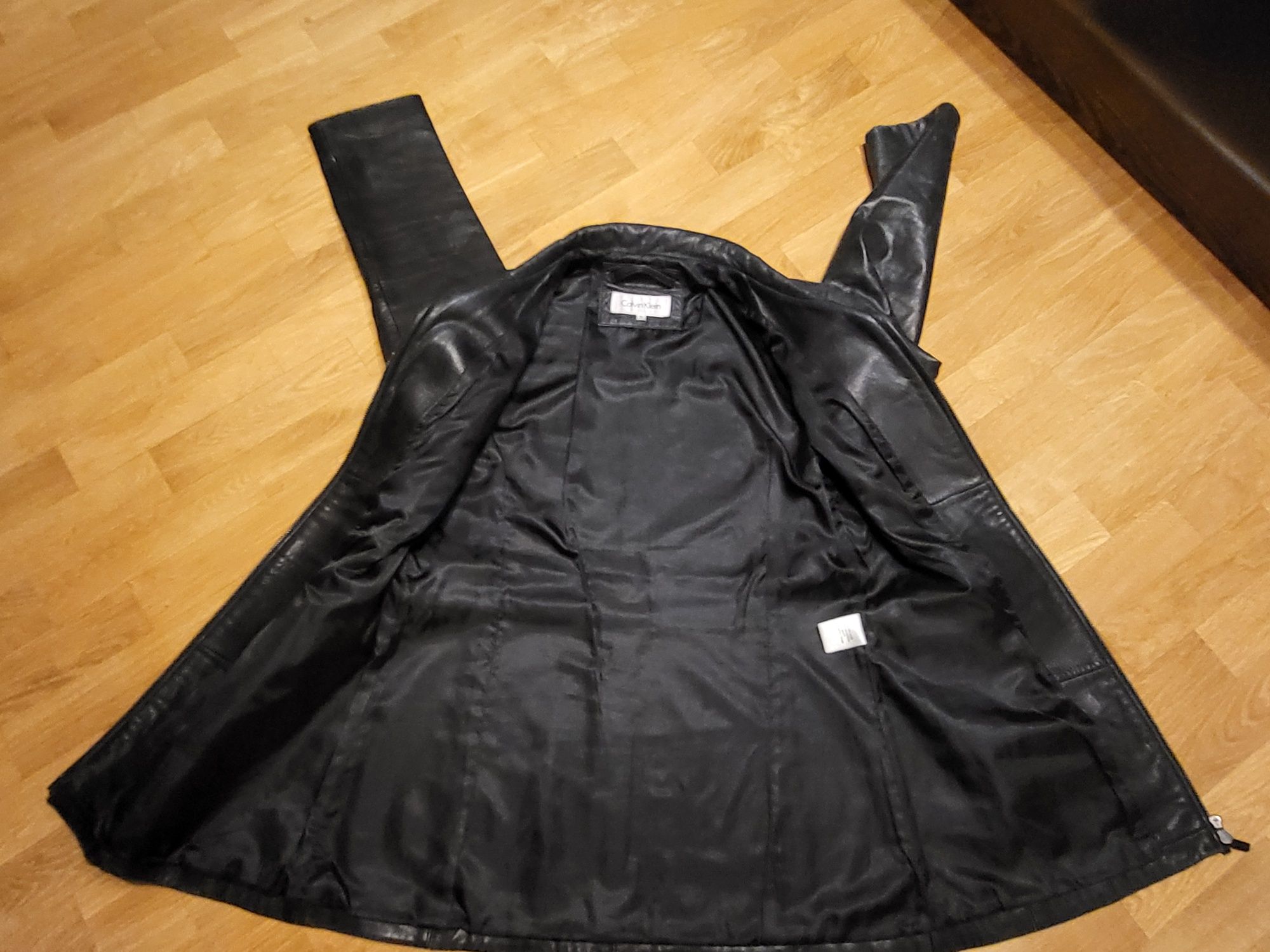 Kurtka Calvin Klein rozm M skóra czarna na jesień wiosnę elegancka