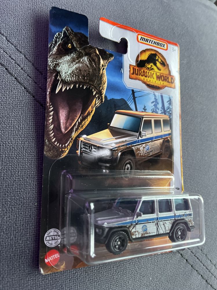 Matchbox mercedes g550 jurassic world