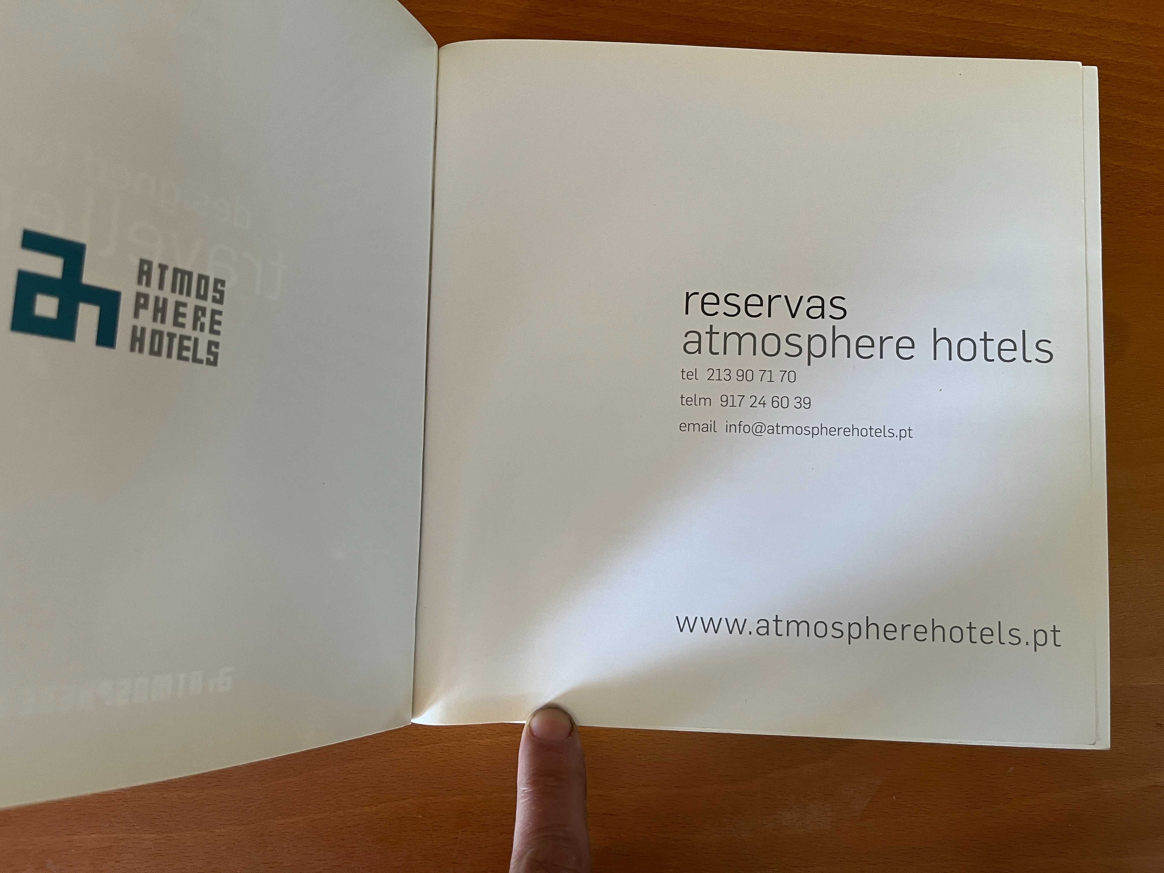 Designed for Travellers - Atmosphere Hotels (texto em português/inglê)