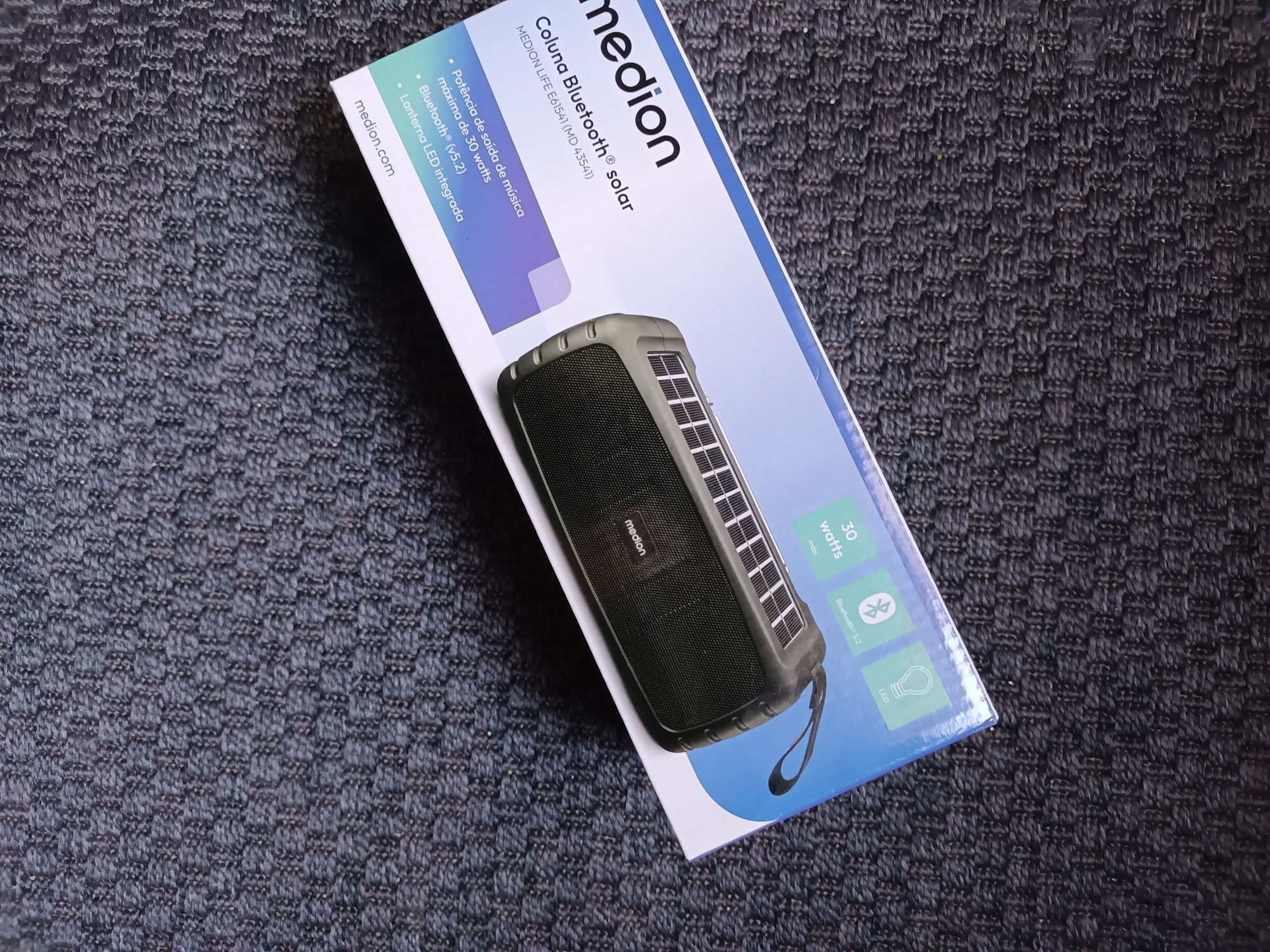 Coluna Bluetooth solar Medion 30 watss
