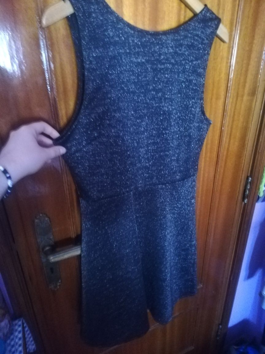 Vestido preto com brilhantes - novo tamanho L /XL