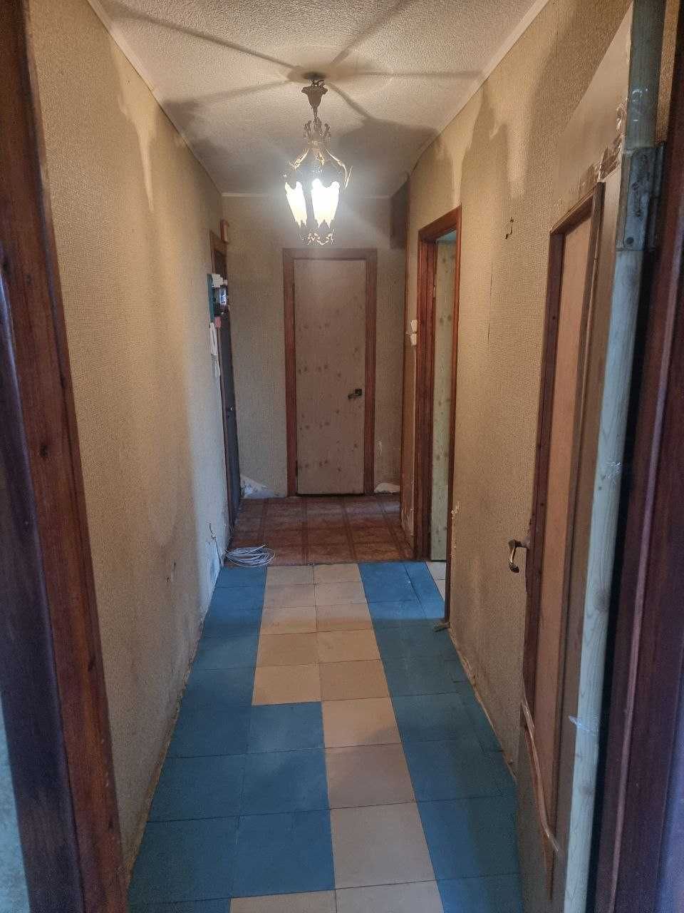 Продам 3 комнатную квартиру по ул. Свитальского ( ост Молодежный, )