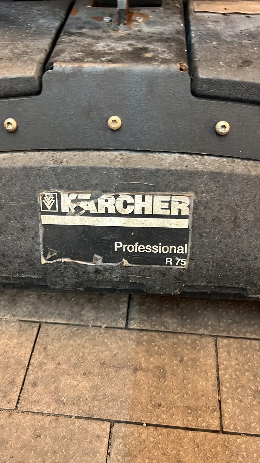 Мийка підлоги Karcher