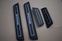 listwa listwy progowe KIA SPORTAGE III LIFT 10-15R.komplet