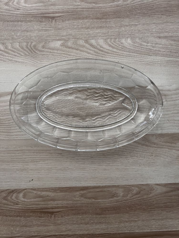 Stara szklana patera z rybą Ząbkowice 28 cm