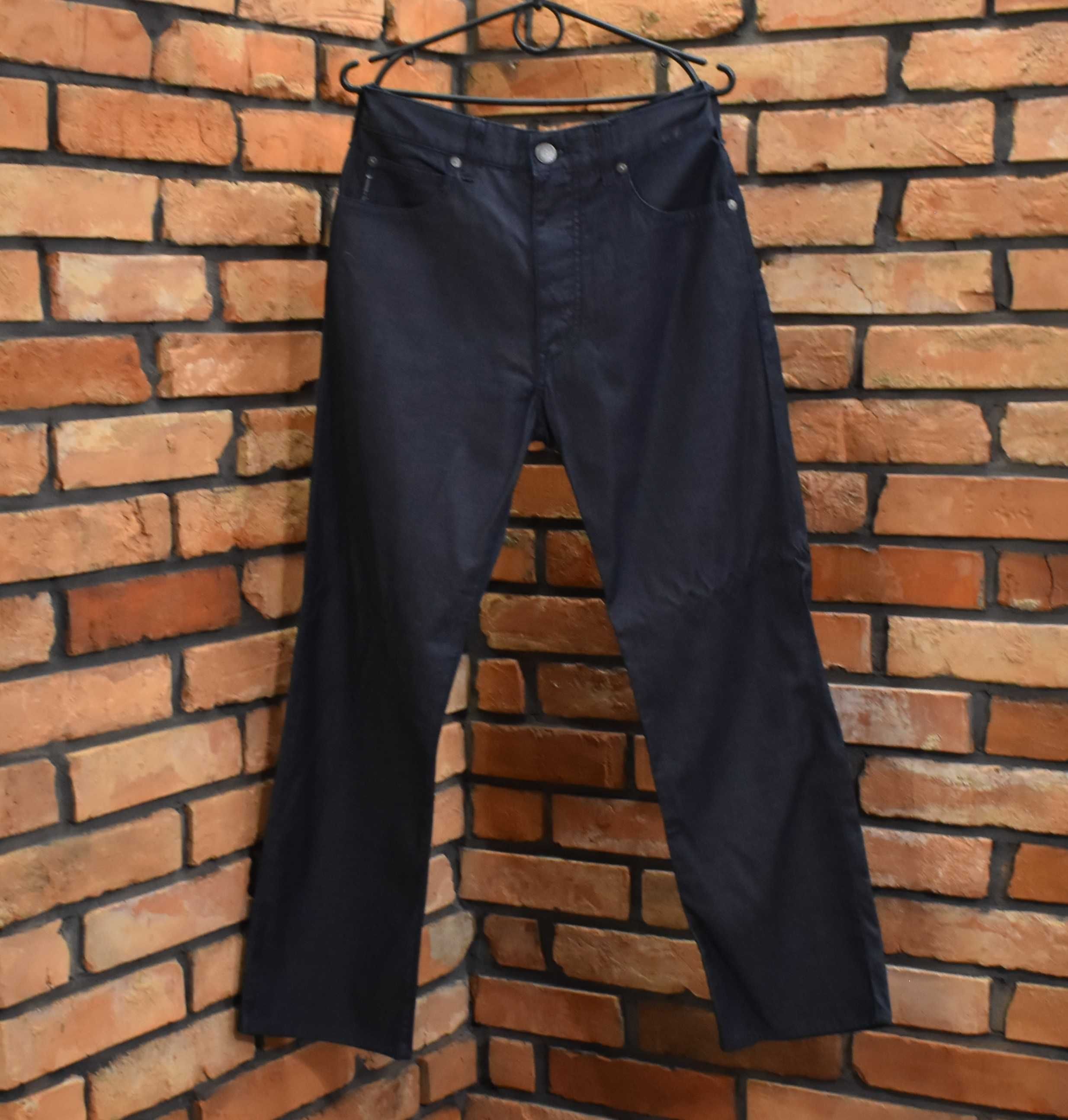 Armani Jeans klasyczne granatowe lekkie jeansy idealne stretch 30 30 S