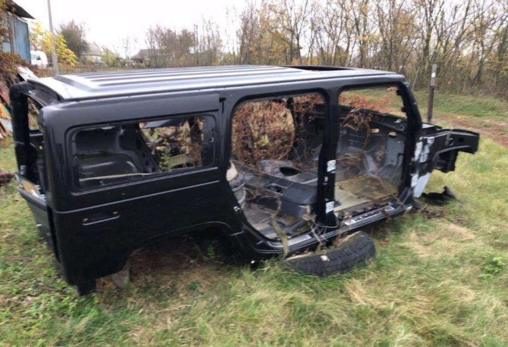 Автозапчастини до Hummer (Хаммер) H-2. 
Кузов 2006г.
 Кузов.